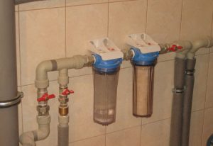 Установка проточного фильтра для воды в Красном Селе